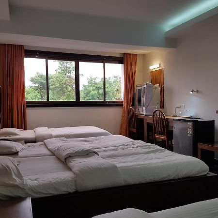 Bisu Hotel & Resorts Khed  Экстерьер фото