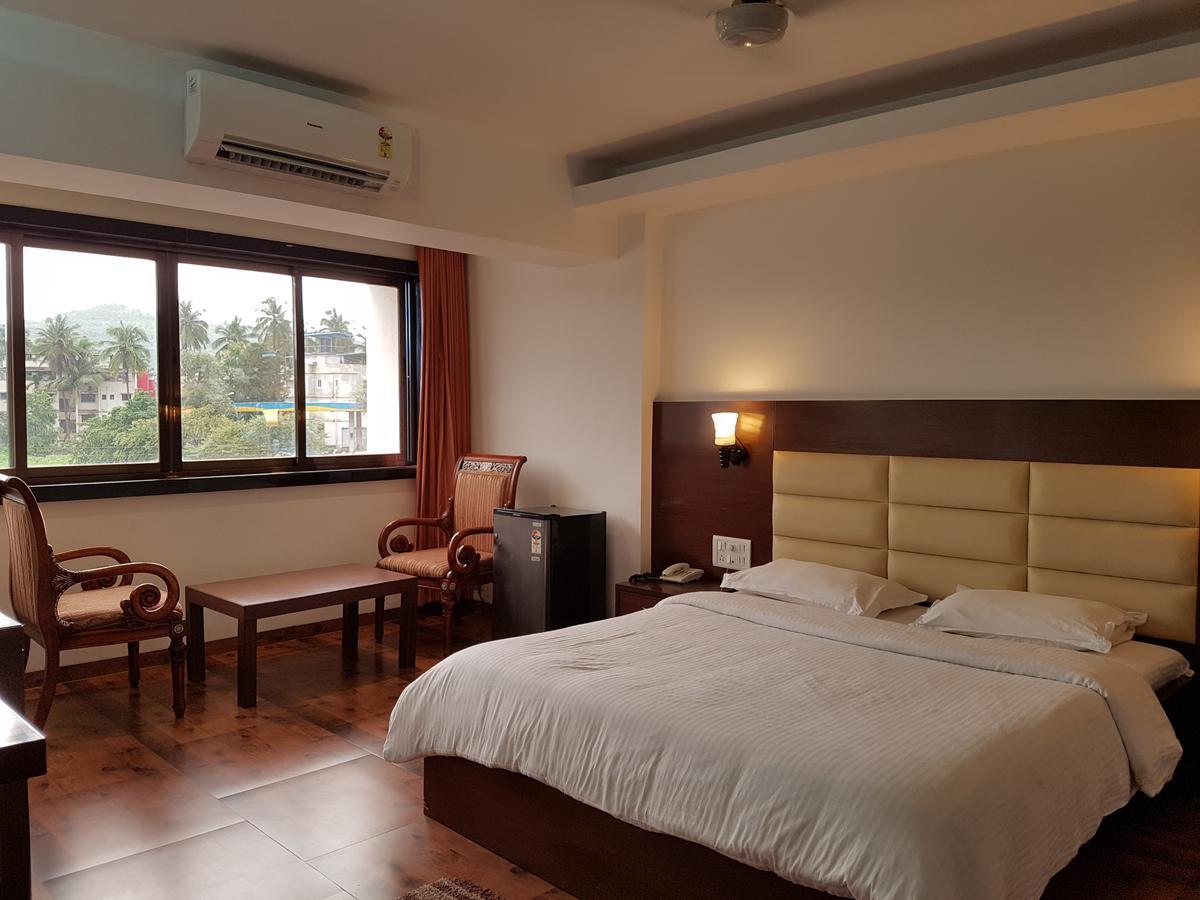 Bisu Hotel & Resorts Khed  Экстерьер фото